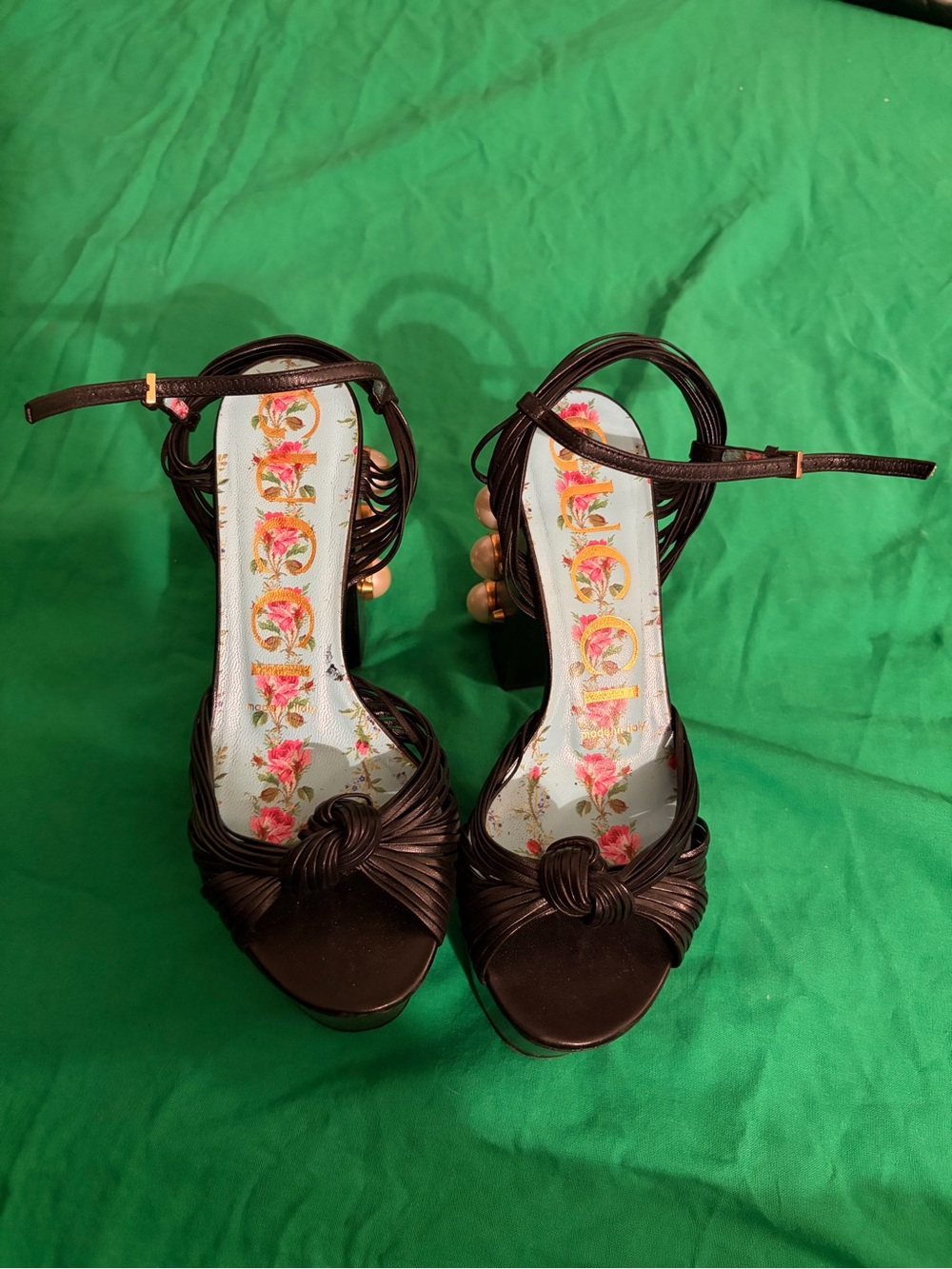 Gucci Black Leather Knotted Platform Sandals with Pearl & Gold Accent
